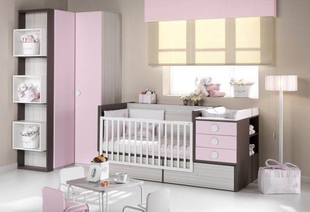 Cuna convertible en cama nido con escritorio y mesilla Cama cuna transformable