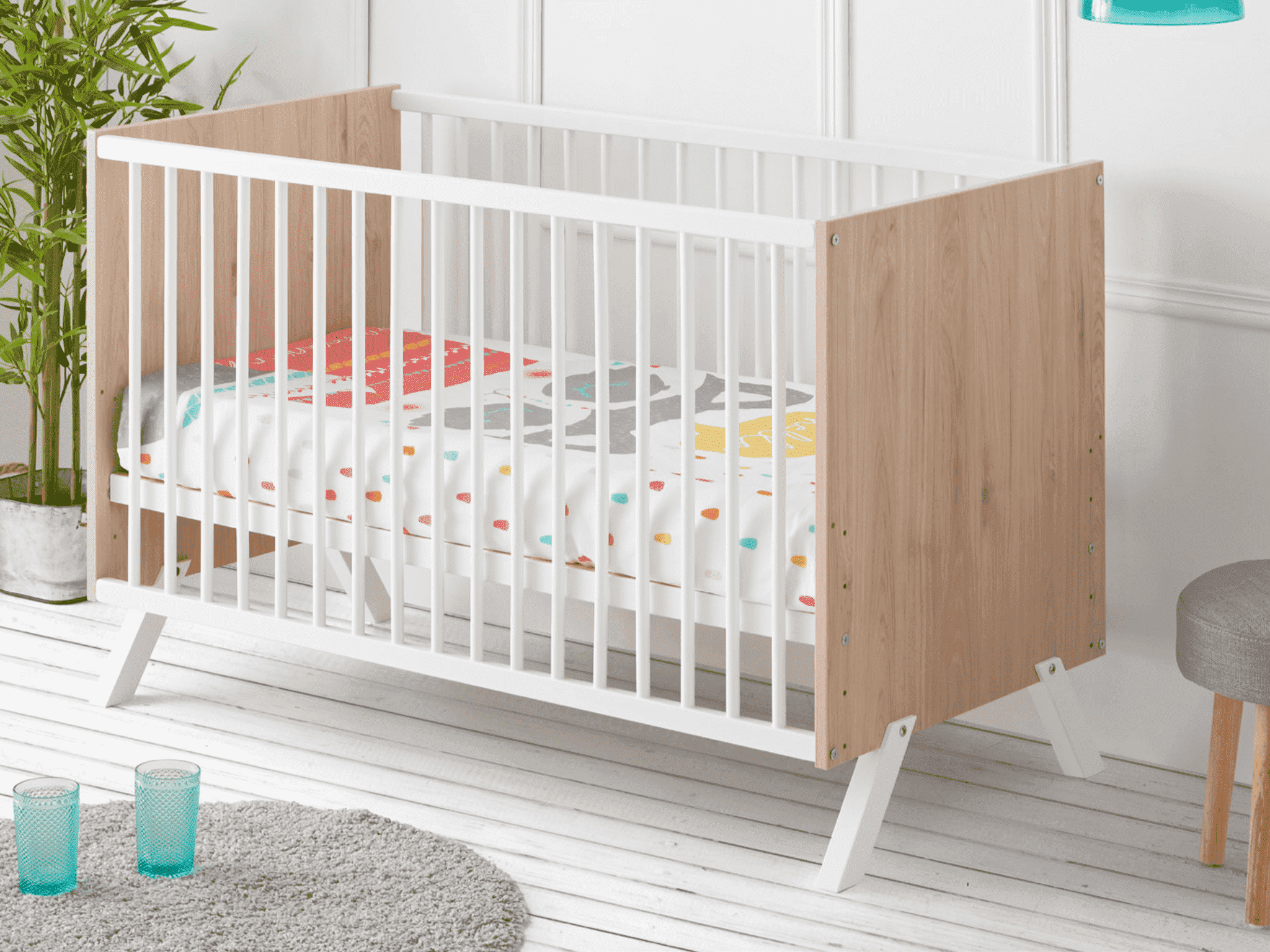 Cuna de colecho, 60x120 en madera lacada, con lateral abatible, alturas
