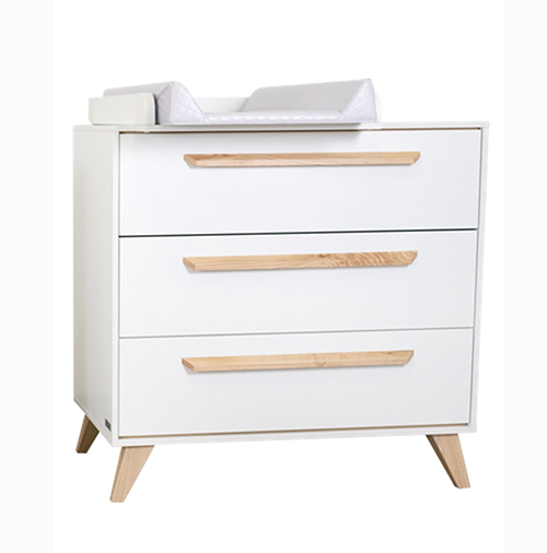 cuna 70X140  y comoda LAZIO